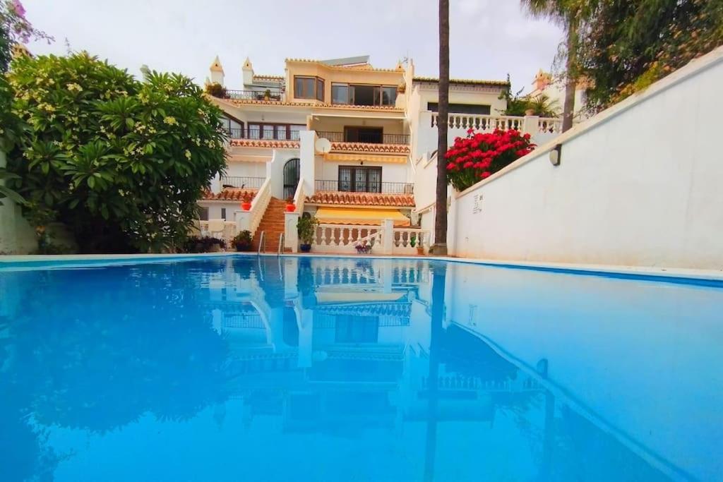 Beautiful 2 Bedroom In Calle Carabeo, Nerja Luaran gambar